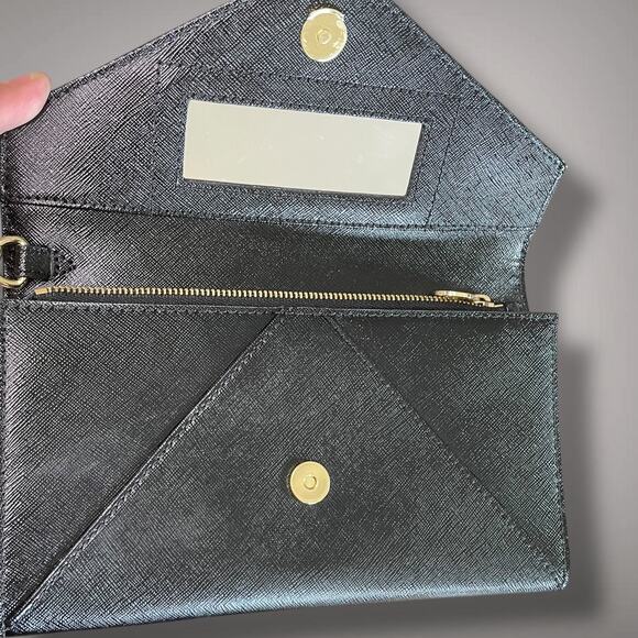 Like New TORY BURCH Black Saffiano Leather Robinson Envelope Wristlet Clutch - Picture 11 of 14